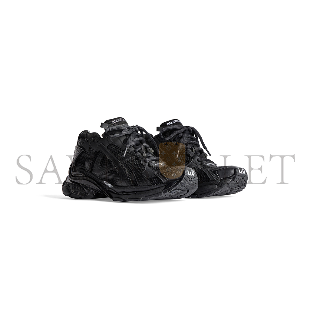 BALENCIAGA MEN'S RUNNER SNEAKER IN BLACK 772774W3RBT1000 BALENCIAGA MEN'S RUNNER SNEAKER IN BLACK 772774W3RBT1000